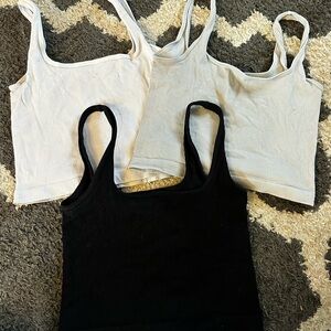 OOFOS Women's Ribbed Crop Tops - Black, Cream, Gray